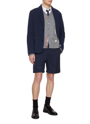 模特儿示范图 - 点击放大 - THOM BROWNE - 多口袋纽扣夹克
