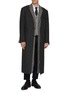 模特儿示范图 - 点击放大 - THOM BROWNE - Deconstructed Raw Seam Wool Coat