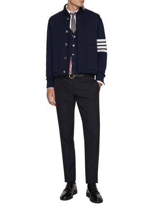 模特儿示范图 - 点击放大 - THOM BROWNE - 绗缝混羊毛纽扣背心