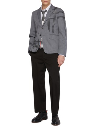 模特儿示范图 - 点击放大 - THOM BROWNE - School Uniform Chain And Blanket Stitch Degradé Wool Blend Blazer
