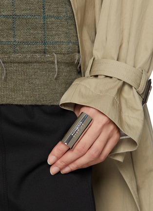 模特儿示范图 - 点击放大 - MM6 MAISON MARGIELA - Engraved Numeric Metal Ring