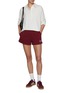 模特儿示范图 - 点击放大 - SPORTY & RICH - x The Carlyle Script Disco Shorts