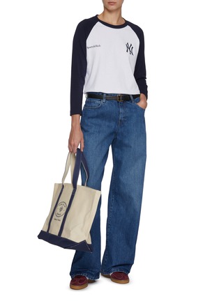 模特儿示范图 - 点击放大 - SPORTY & RICH - Yankees Baseball T-shirt