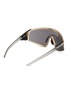 模特儿示范图 - 点击放大 - OAKLEY - Latch Panel Injected Sunglasses