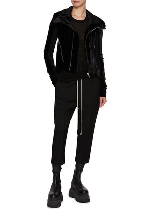 模特儿示范图 - 点击放大 - RICK OWENS - 收褶丝绒夹克