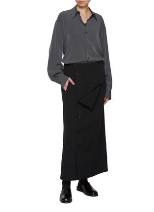 模特儿示范图 - 点击放大 - Y'S - All Over Button Wool Skirt