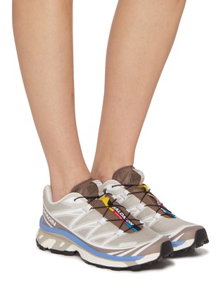 模特儿示范图 - 点击放大 - SALOMON - XT-6 Low Top Women's Sneakers