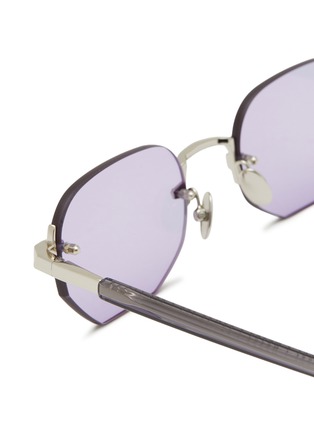 细节 - 点击放大 - GAST - Moonstone Metal Irregular Sunglasses