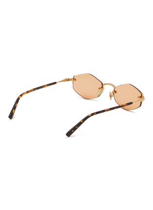 模特儿示范图 - 点击放大 - GAST - Lunar Metal Irregular Sunglasses