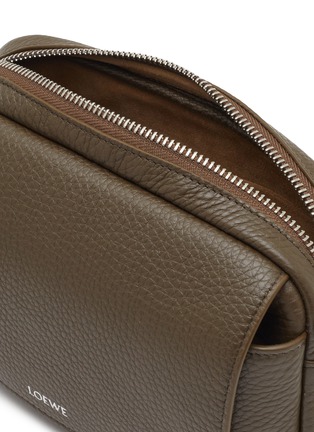 细节 - 点击放大 - LOEWE - Pebble Grained Leather Camera Bag