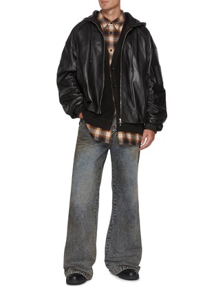 模特儿示范图 - 点击放大 - JUUN.J - Bootcut Dark Wash Jeans