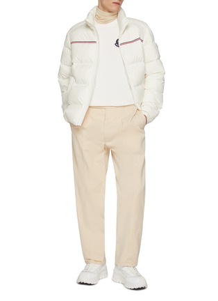 模特儿示范图 - 点击放大 - MONCLER - 撞色条纹羽绒夹克
