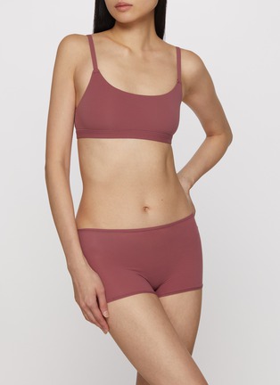 模特儿示范图 - 点击放大 - SKIMS - FITS EVERYBODY 平角内裤