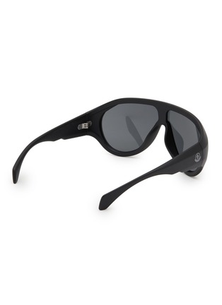 模特儿示范图 - 点击放大 - MONCLER - Injected Frame Mask Sunglasses
