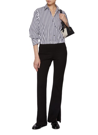 模特儿示范图 - 点击放大 - THEORY - Slit Front Flared Leggings