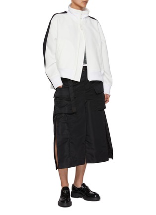 模特儿示范图 - 点击放大 - SACAI - Contrast Stripe Matelassé Twill Blouson Jacket