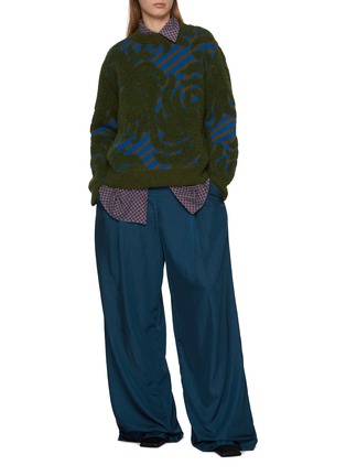模特儿示范图 - 点击放大 - DRIES VAN NOTEN - TELA 图案针织上衣
