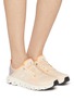 模特儿示范图 - 点击放大 - ON - Cloud 6 Coast Women's Sneakers