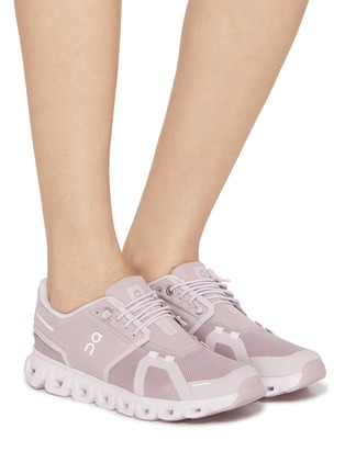 模特儿示范图 - 点击放大 - ON - Cloud 6 Women's Sneakers