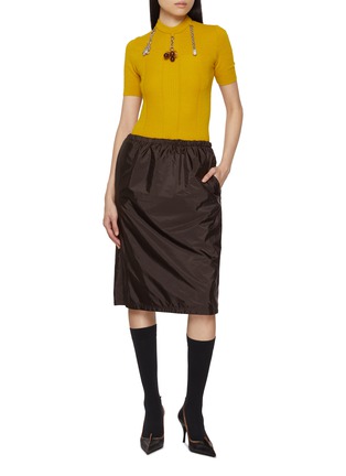 模特儿示范图 - 点击放大 - PRADA - Short Sleeve Attached Jewelry Knit Top