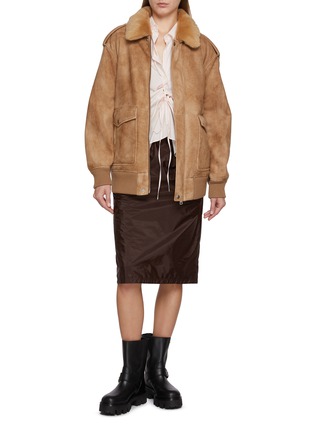 模特儿示范图 - 点击放大 - PRADA - Chunky Shearling Collar Jacket