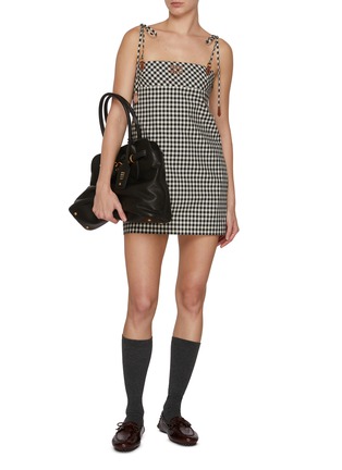 模特儿示范图 - 点击放大 - MIU MIU - Gingham Mini Dress