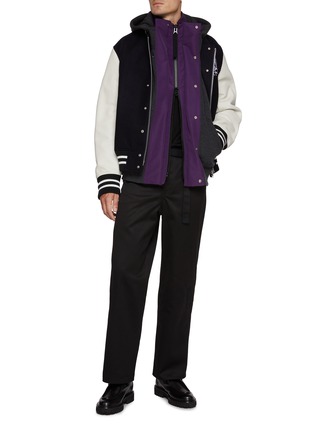 模特儿示范图 - 点击放大 - SACAI - Layered Snap Button Zip Up Hoodie