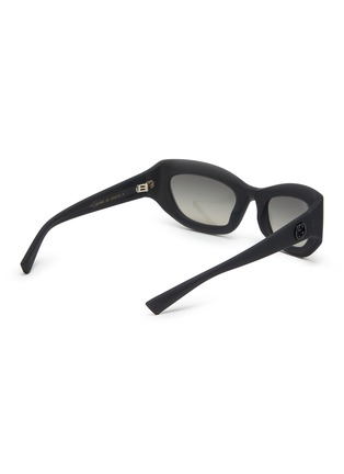 模特儿示范图 - 点击放大 - GUCCI - Acetate Cat Eye Sunglasses