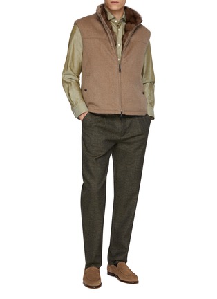 模特儿示范图 - 点击放大 - FABIO GAVAZZI - Reversible Sable Fur Cashmere Vest