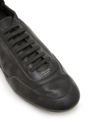细节 - 点击放大 - PRADA - Collapse Low Top Leather Men's Sneakers