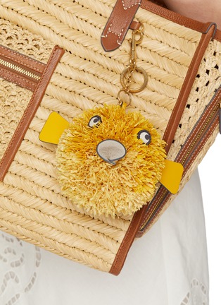 正面 -点击放大 - ANYA HINDMARCH - Blowfish Raffia Eco Leather Charm