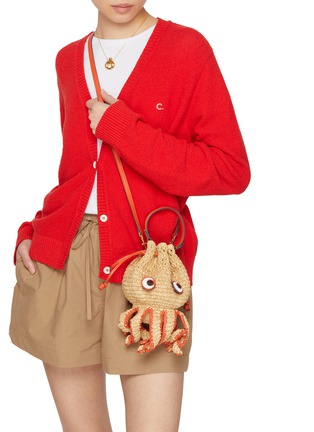 模特儿示范图 - 点击放大 - ANYA HINDMARCH - Octopus Raffia Eco Leather Crossbody Bag