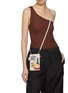 模特儿示范图 - 点击放大 - ANYA HINDMARCH - Anya Brands Cornflakes Leather Phone Pouch