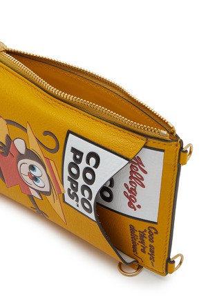细节 - 点击放大 - ANYA HINDMARCH - Anya Brands Coco Pops Leather Phone Pouch
