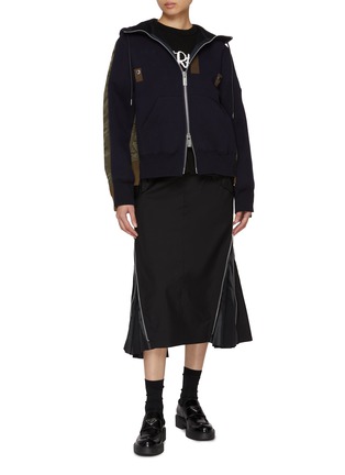模特儿示范图 - 点击放大 - SACAI - Hybrid Sponge Sweat Zip Up Hoodie