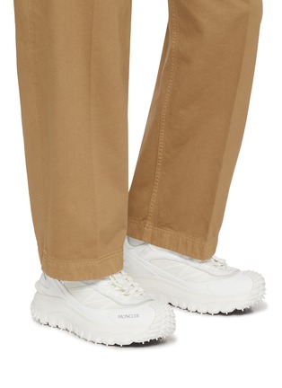模特儿示范图 - 点击放大 - MONCLER - 男款 TRAILGRIP GTX 运动鞋
