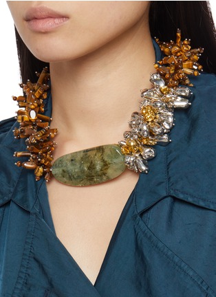 模特儿示范图 - 点击放大 - DRIES VAN NOTEN - Plated Brass Stone Necklace