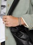 模特儿示范图 - 点击放大 - EMANUELE BICOCCHI - Sterling Silver Crest Ring