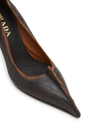 细节 - 点击放大 - PRADA - Antiqued 85 Leather pumps