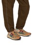 模特儿示范图 - 点击放大 - FLOWER MOUNTAIN - Lenzan Uni Men's Sneakers