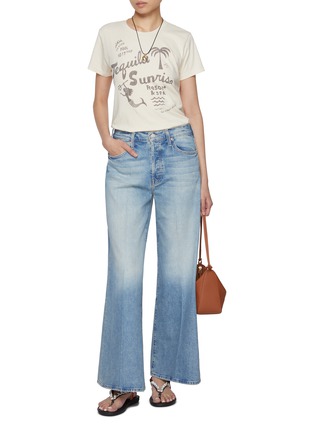 模特儿示范图 - 点击放大 - MOTHER - Lil' Tomcat Roller Wide Leg Jeans
