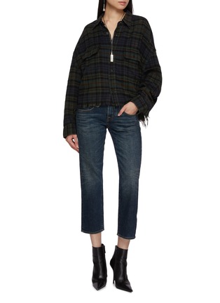 模特儿示范图 - 点击放大 - R13 - Boy Low Rise Dark Wash Jeans