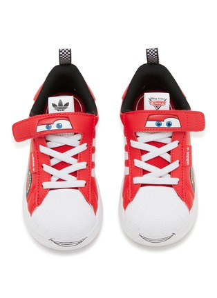 模特儿示范图 - 点击放大 - ADIDAS - X Disney Pixar Cars Adifom Superstar 360 Kids Sneakers