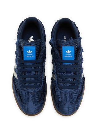 模特儿示范图 - 点击放大 - ADIDAS - X CAROLINE HÚ 女款 SAMBA OG 系带运动鞋