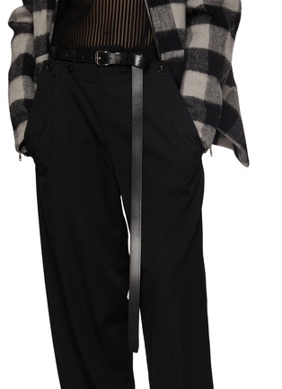 模特儿示范图 - 点击放大 - ANN DEMEULEMEESTER - Mape Leather Belt
