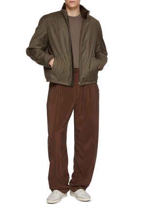 模特儿示范图 - 点击放大 - YVES SALOMON - Mink Collar High Neck Jacket
