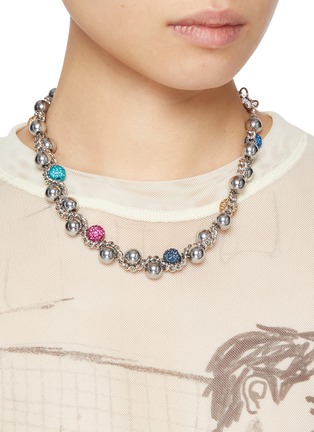 模特儿示范图 - 点击放大 - KITESY MARTIN STUDIO - Le Serpent Silver Plated Brass Necklace — Golden/Silvered