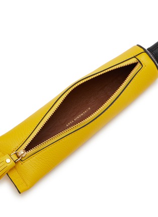 细节 –点击放大 - ANYA HINDMARCH - UHU Leather Pencil Case