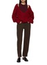 模特儿示范图 - 点击放大 - CUDDLEUP - Hand Knit Sweater Set