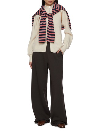 模特儿示范图 - 点击放大 - CUDDLEUP - Cape Sleeve Zip Up Jacket